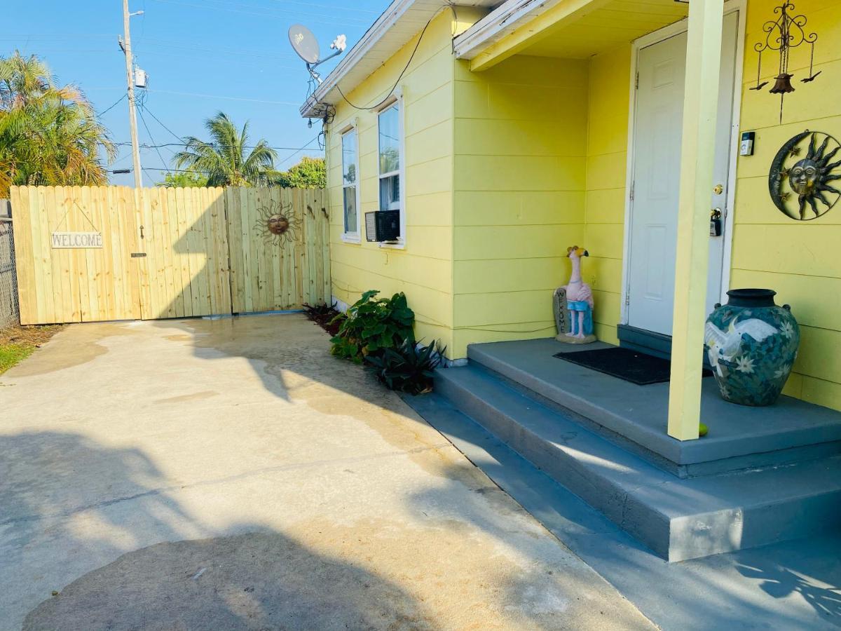 5 Min To Beach Large Living Room Fenced Backyard Bbq Firepit Driveway Boat Parking 沃思湖 外观 照片